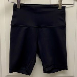Lululemon Wunder Train High-Rose Short 6”